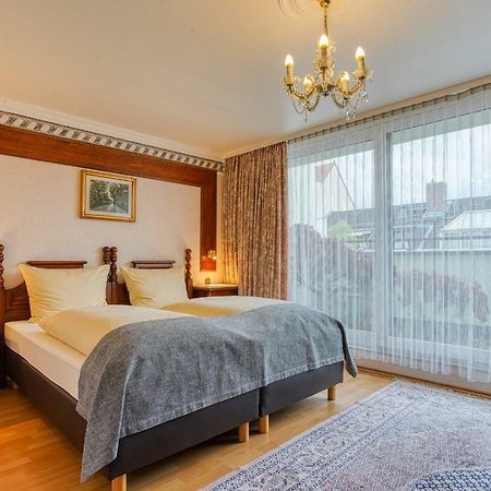 Ff&E Hotel Bavaria Фюрт Экстерьер фото