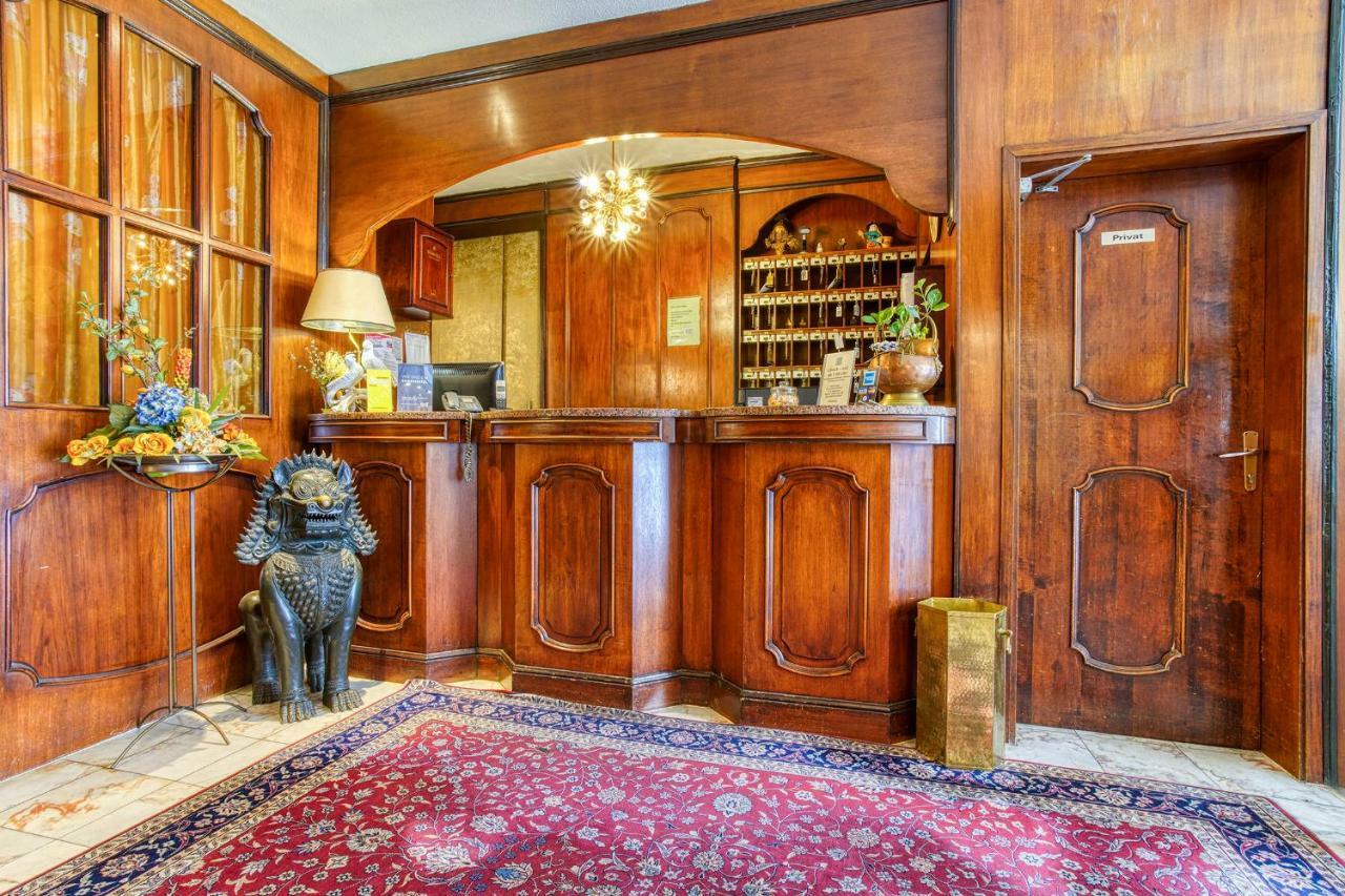 Ff&E Hotel Bavaria Фюрт Экстерьер фото