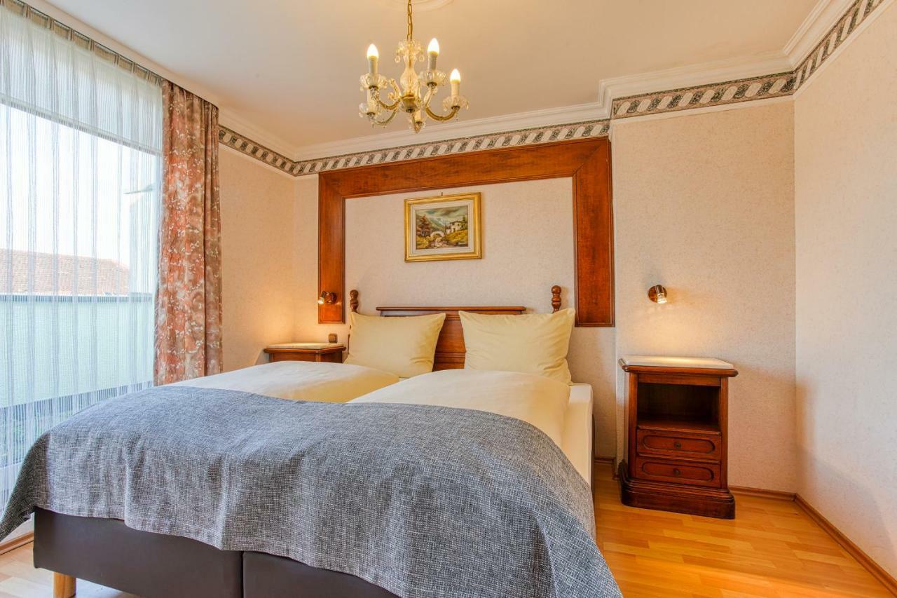 Ff&E Hotel Bavaria Фюрт Экстерьер фото