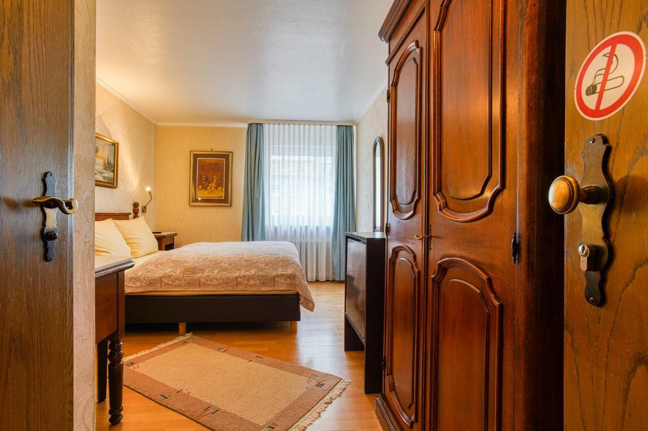 Ff&E Hotel Bavaria Фюрт Экстерьер фото
