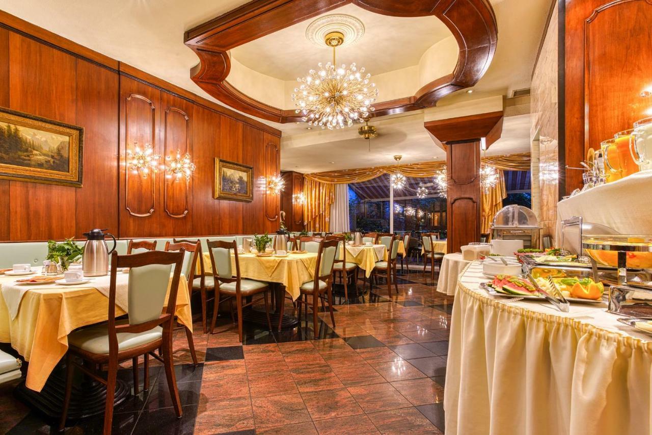 Ff&E Hotel Bavaria Фюрт Экстерьер фото